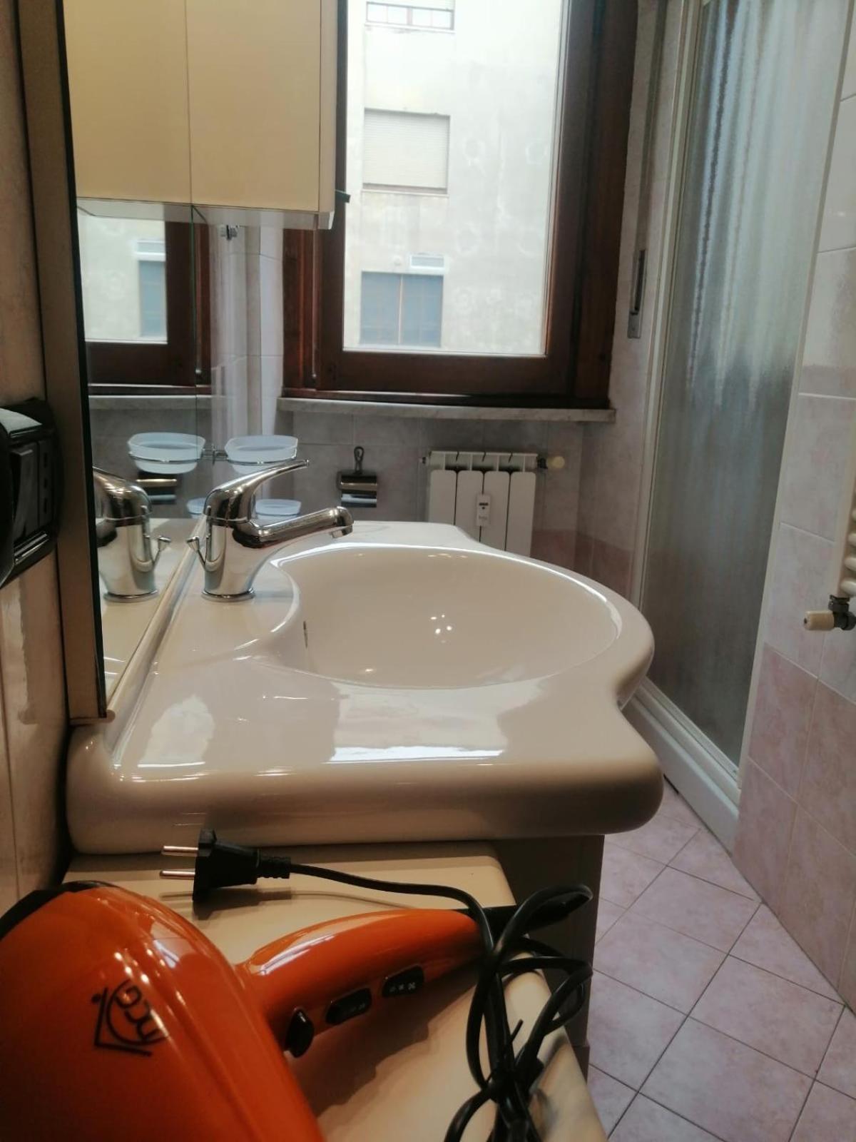 Apartment In Front Of The Train Station! Florence Exterior photo